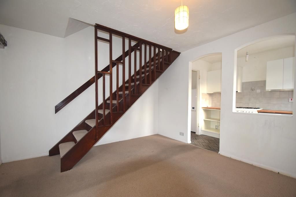 Property photo 2 of 10 Living Room