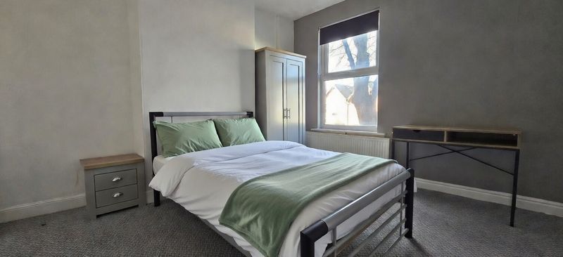 Property photo 3 of 6 Photo 9