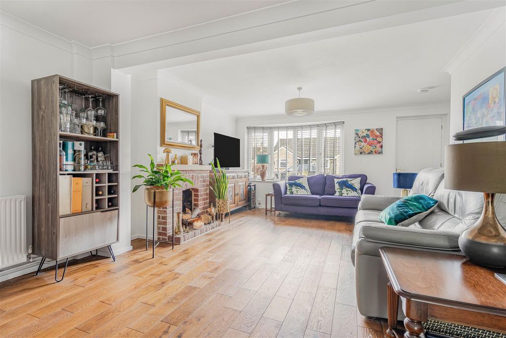 Property photo 2 of 27 16_77535-1.Jpg