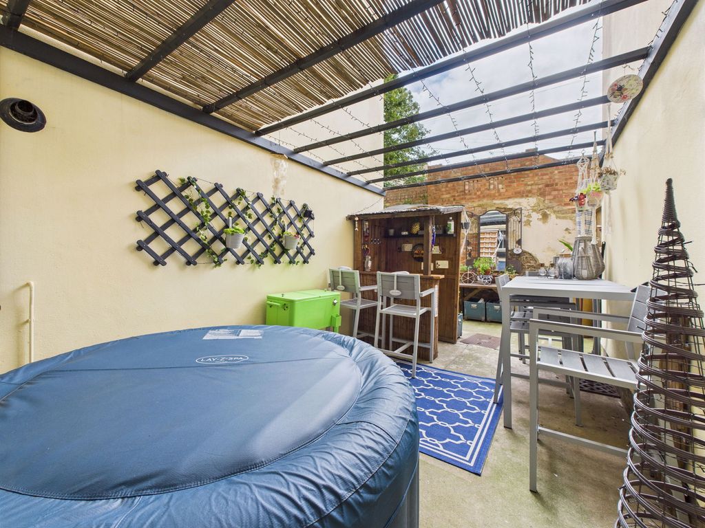 Property photo 3 of 14