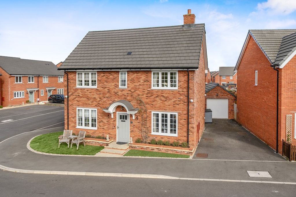 Property photo 1 of 27