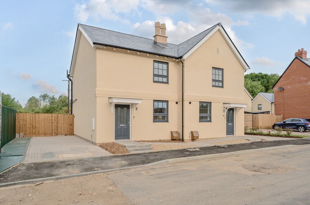 Property photo 1 of 1