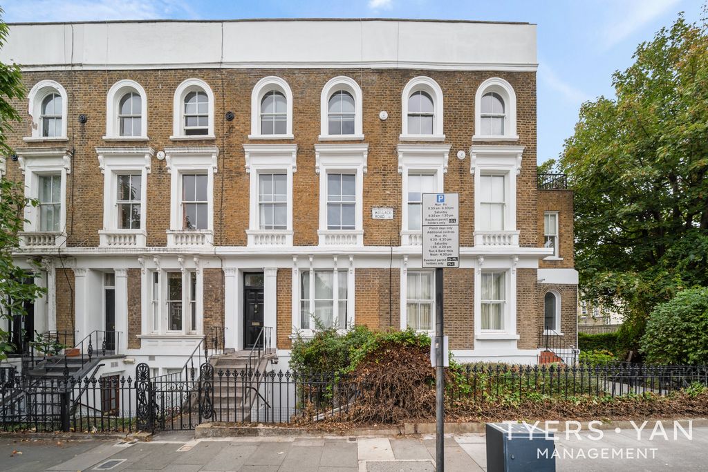 Property photo 3 of 19 External