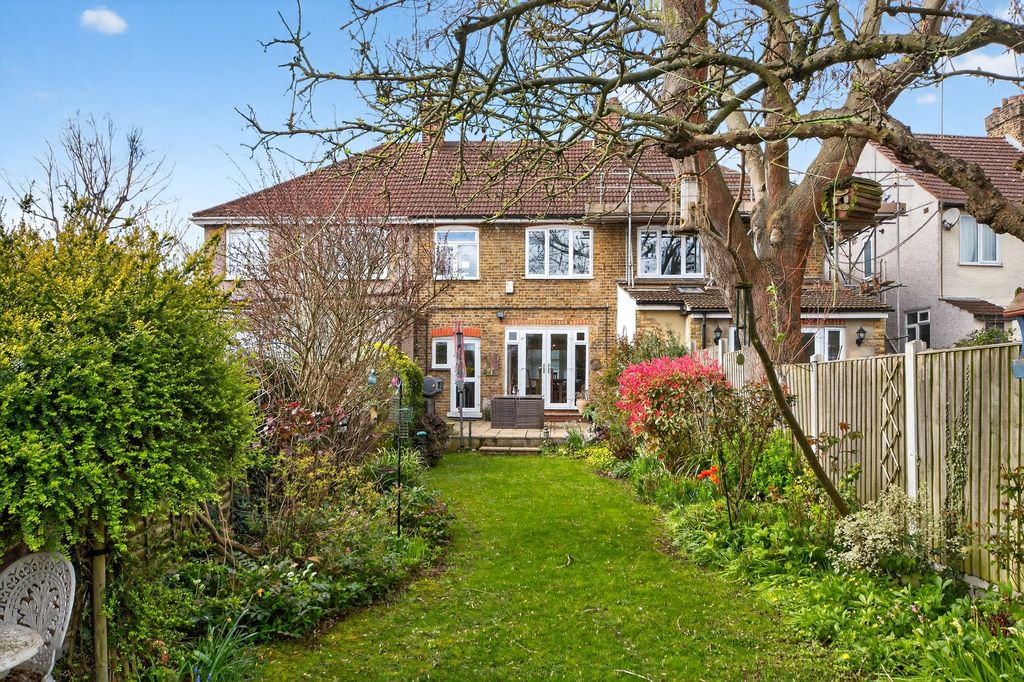 Property photo 3 of 19