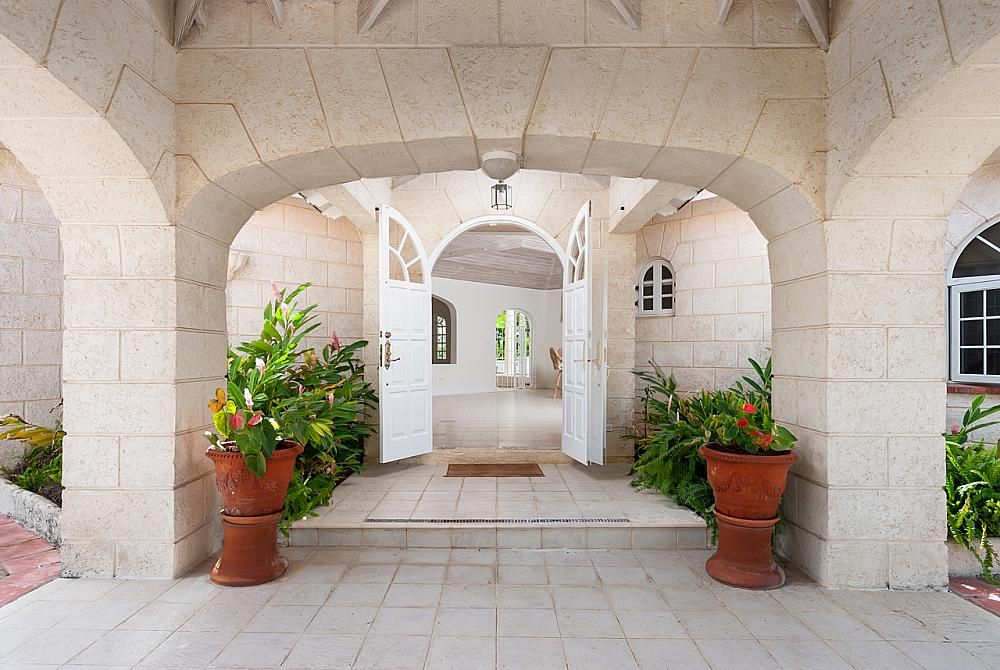 Property photo 3 of 24 Castile