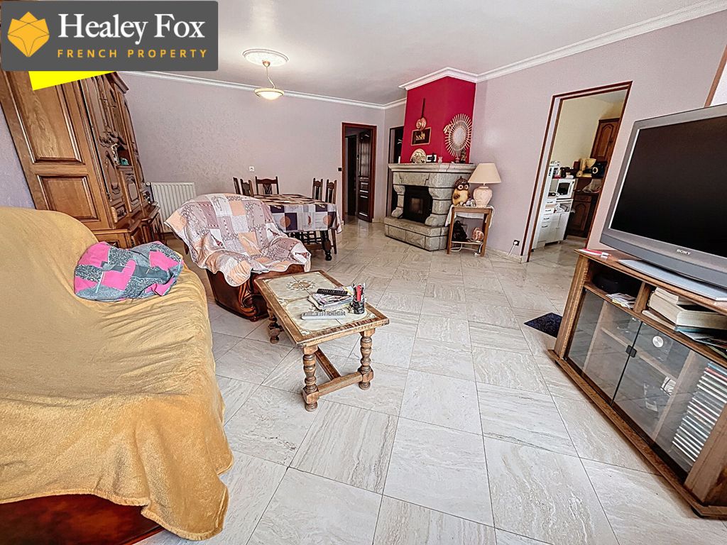 Property photo 2 of 17