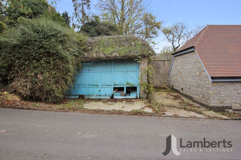 Property photo 3 of 23 Detached Garage