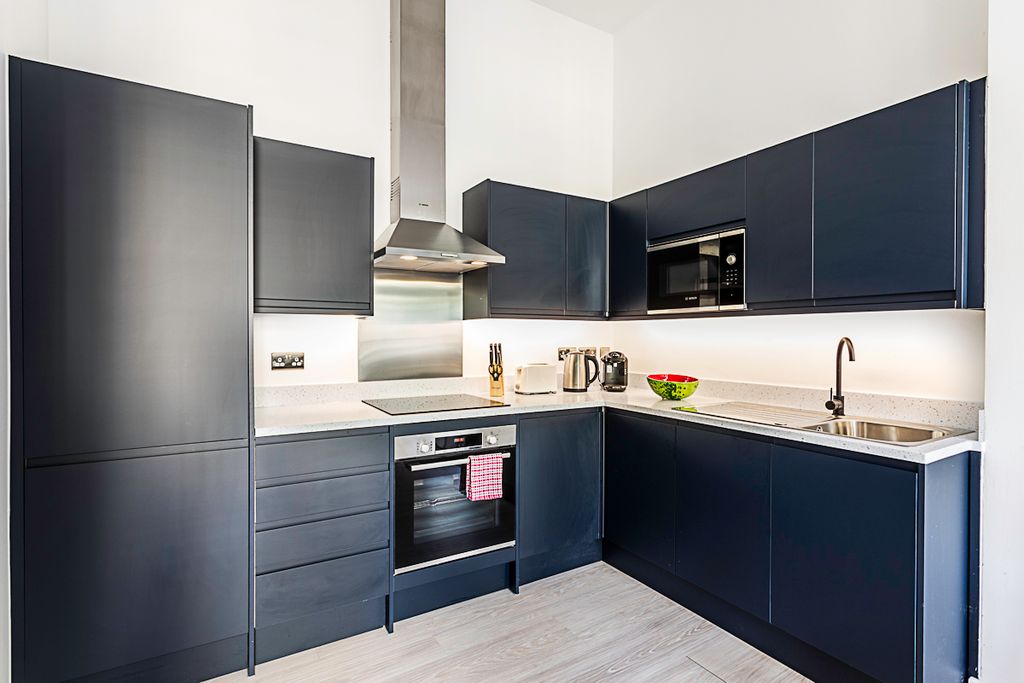 Property photo 2 of 29