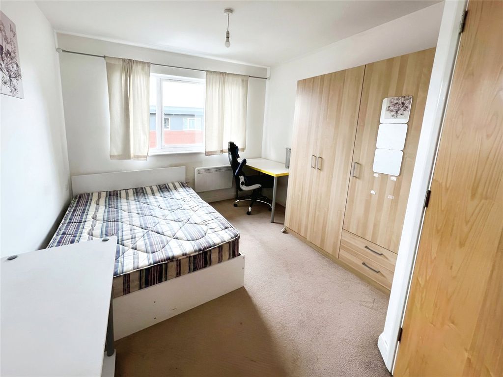 Property photo 3 of 9 Bedroom 1