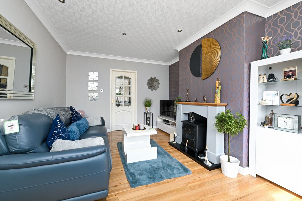 Property photo 3 of 17 Property Image 3
