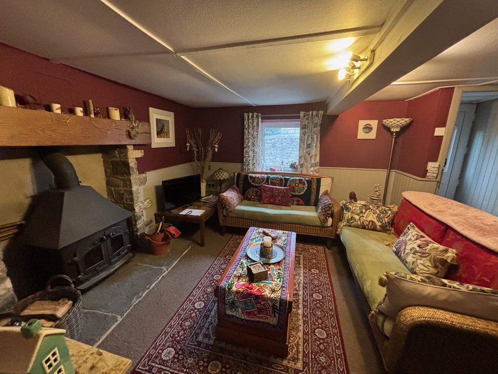 Property photo 2 of 14 Not Specified