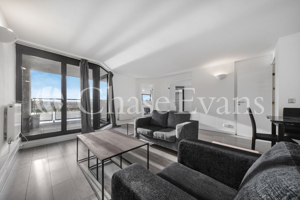 Property photo 1 of 19 Chart House, Burrell