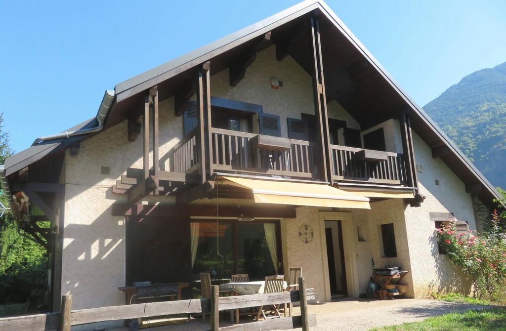 Property photo 2 of 15 Chalet For Sale Bour