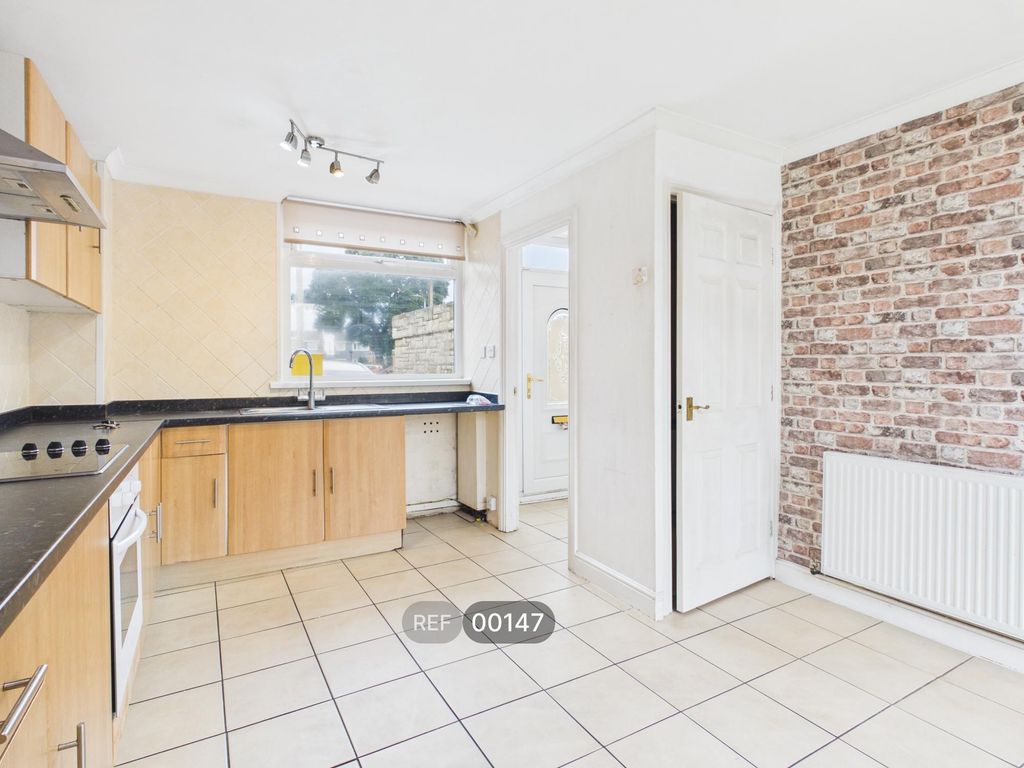 Property photo 3 of 26 Kitchen / Dining Room