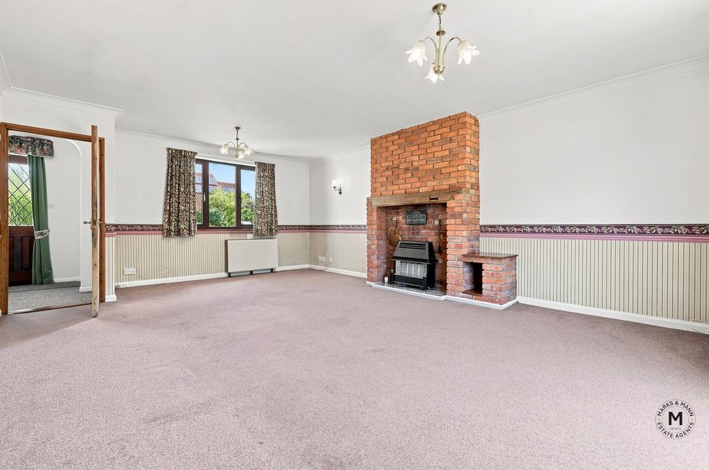 Property photo 3 of 19
