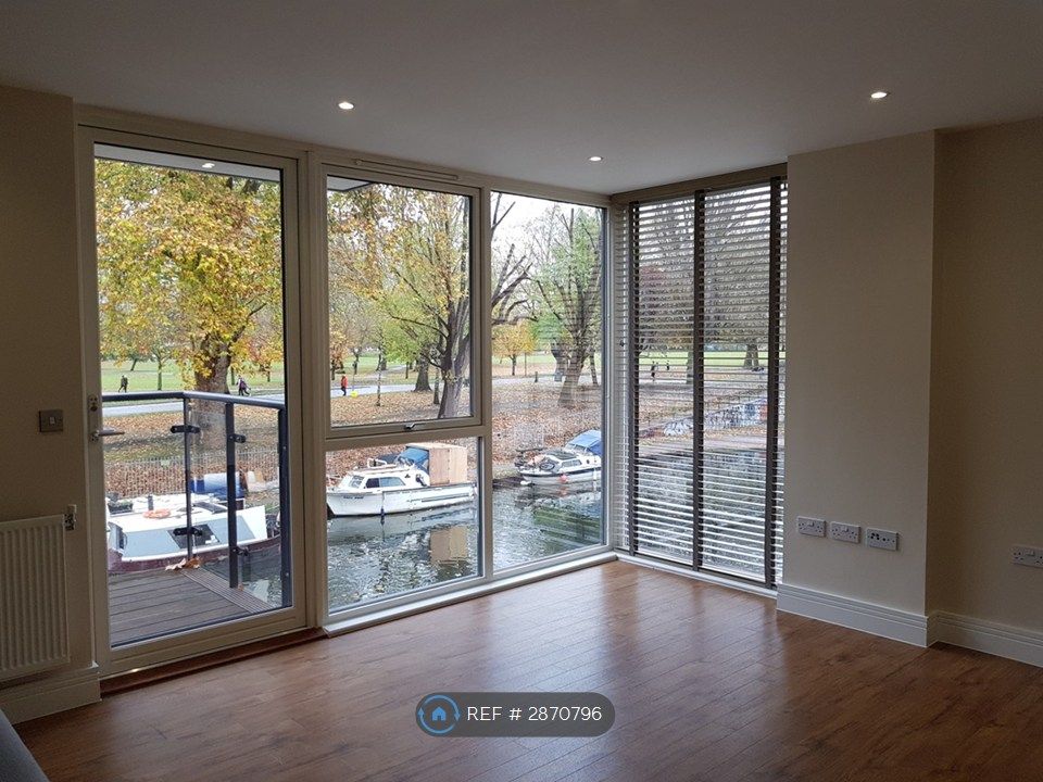 Property photo 1 of 13 Lounge View Over Canal And Parks