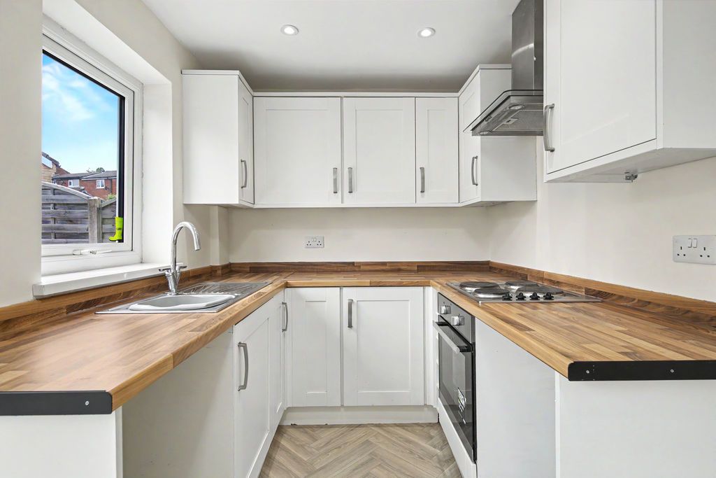 Property photo 3 of 24 Kitchen-Diner