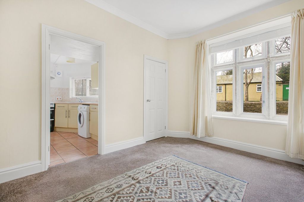 Property photo 2 of 14 Picture No. 08