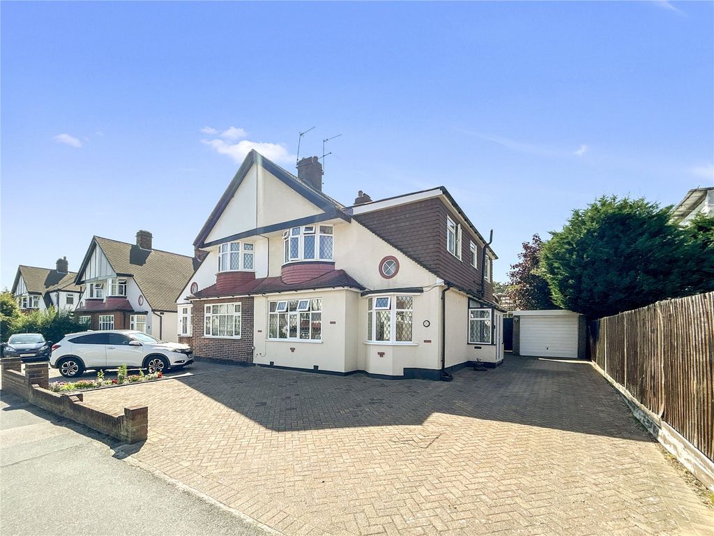 Property photo 1 of 37 Picture No. 09
