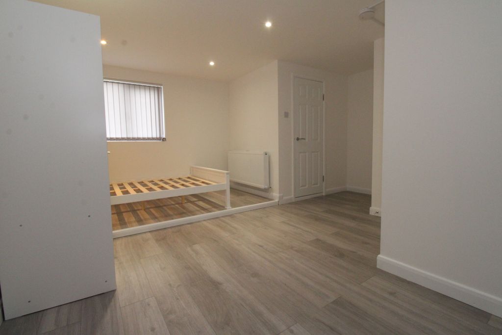 Property photo 2 of 8 Img_6542