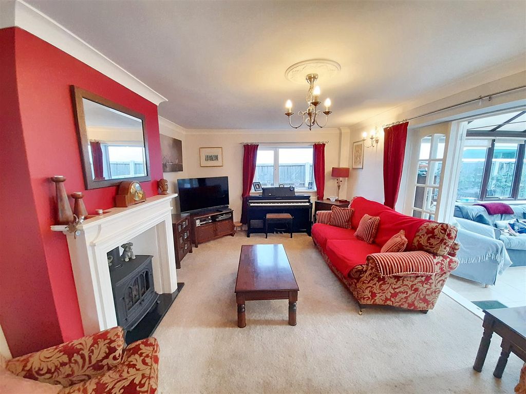 Property photo 3 of 12 Living Room