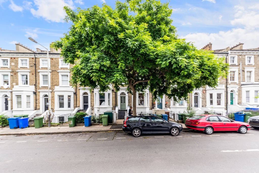 Property photo 1 of 12 4