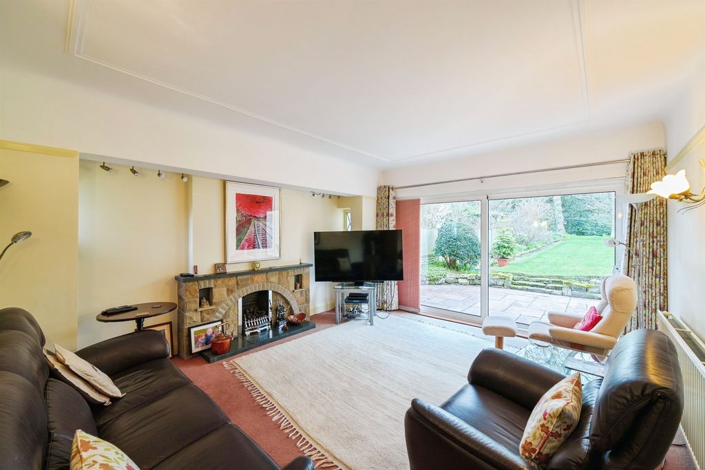 Property photo 3 of 19