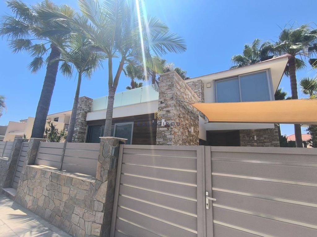 Property photo 1 of 29