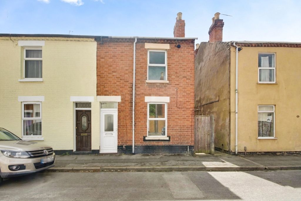 Property photo 1 of 18