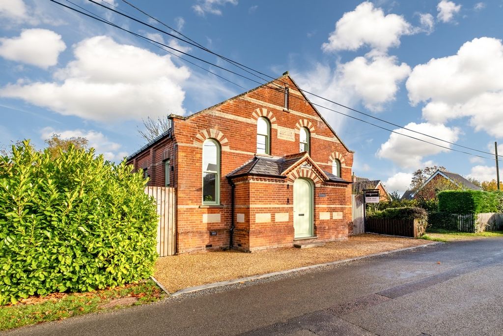 Property photo 1 of 26