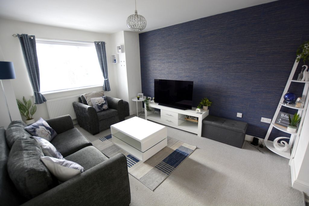 Property photo 2 of 13 Photo 2