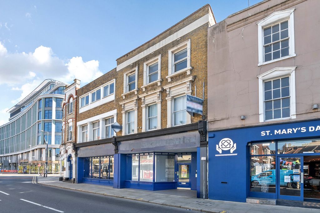 Property photo 1 of 9 Exterior