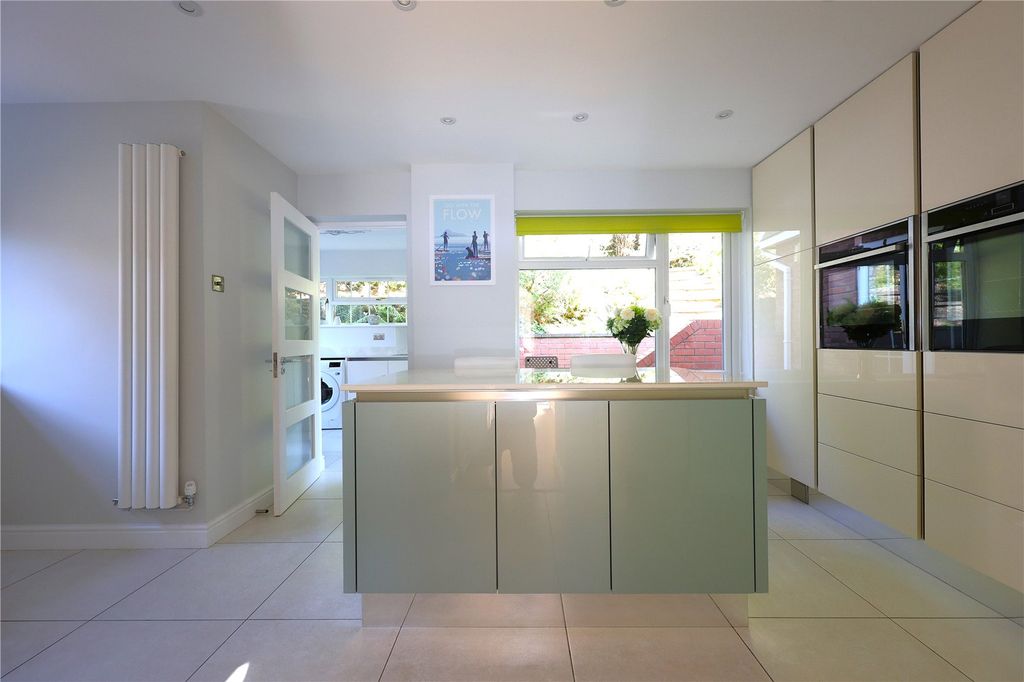 Property photo 3 of 38 Picture No. 85