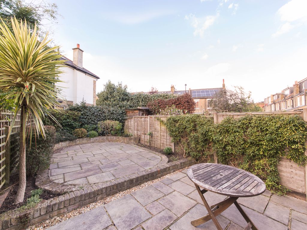 Property photo 1 of 10 Private Garden
