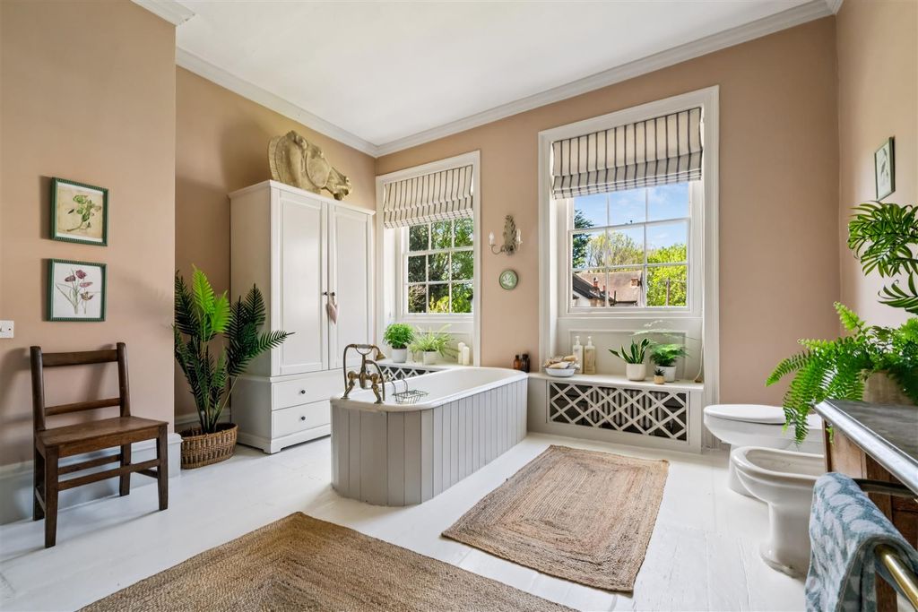 Additional image 25 of 7 bed detached house for saleUpper Butts TW8