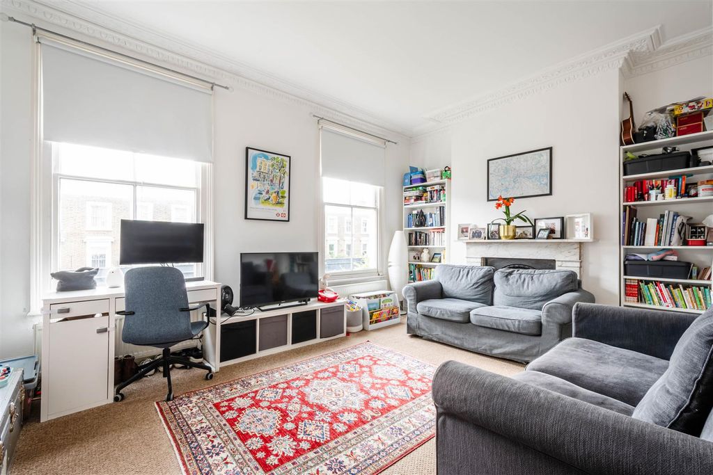 Property photo 2 of 11
