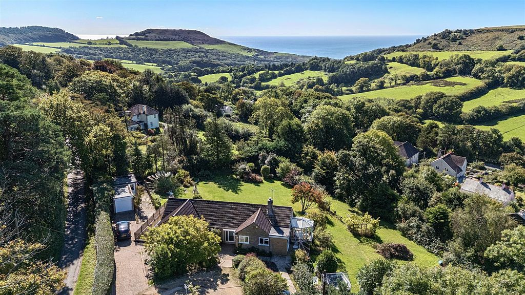 Property photo 1 of 27 1358255-4-68d17313c9592-Arw-1.Jpg