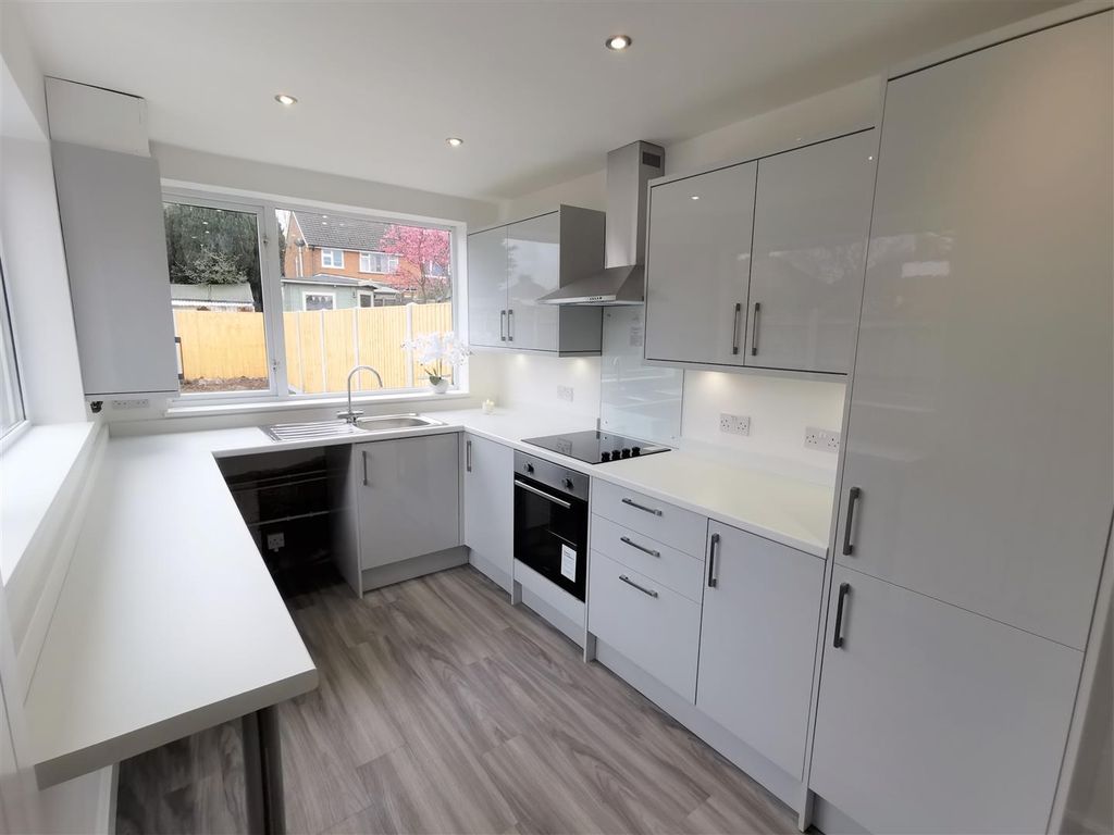 Property photo 2 of 9 Property Photo