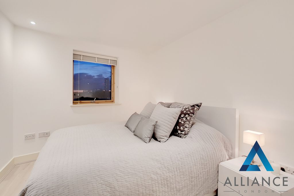 Property photo 3 of 15 Picture 3