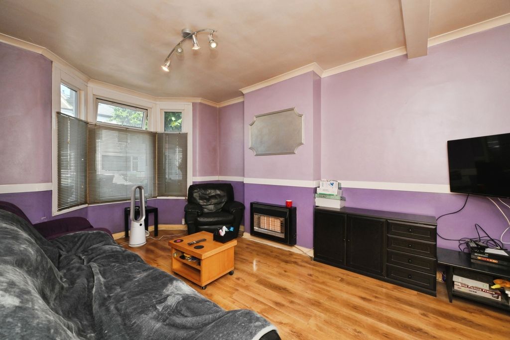 Property photo 2 of 14 Pbox-Img.Jpg