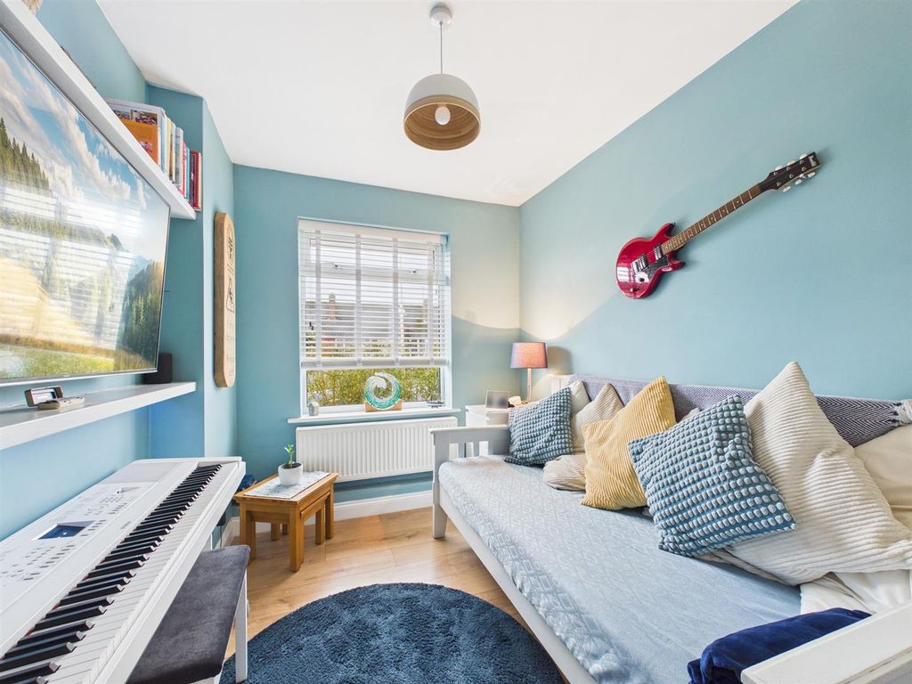 Property photo 3 of 25 Cam02295G0-Pr0393-Still001.Jpg