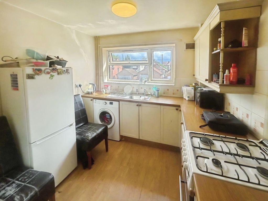 Property photo 3 of 6 Pbox-Img.Jpg