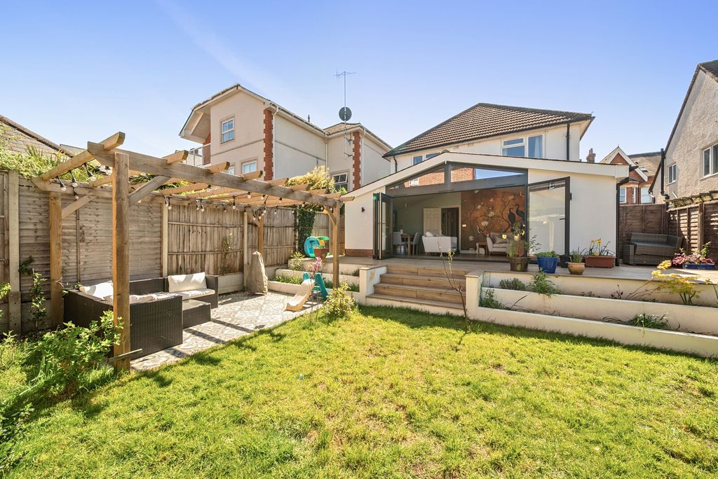Property photo 1 of 21 1440774-18-69d64F...