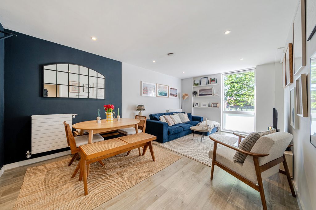 Property photo 1 of 19 1453713-13-69F316...