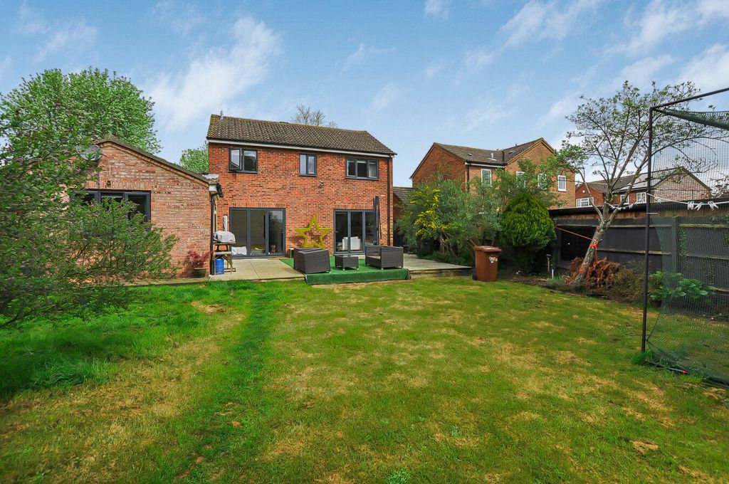 Property photo 3 of 23