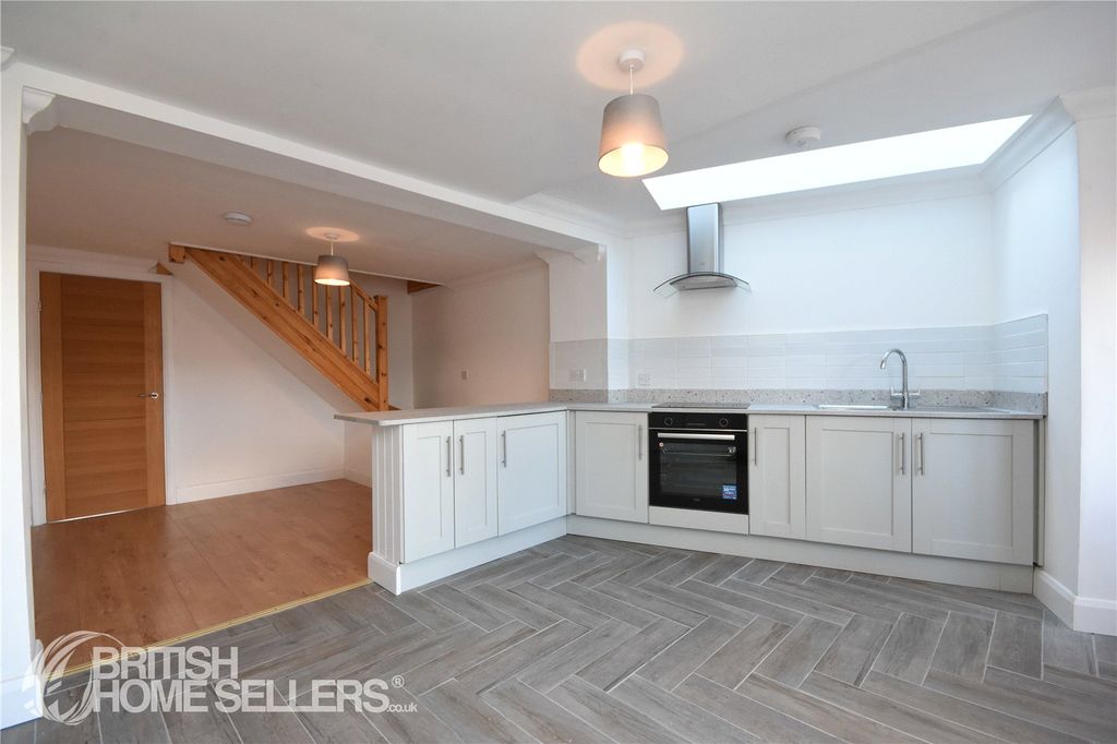 Property photo 3 of 22 Picture No. 26