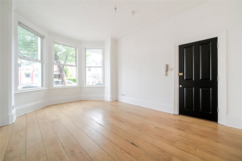 Property photo 1 of 9 Picture No. 04
