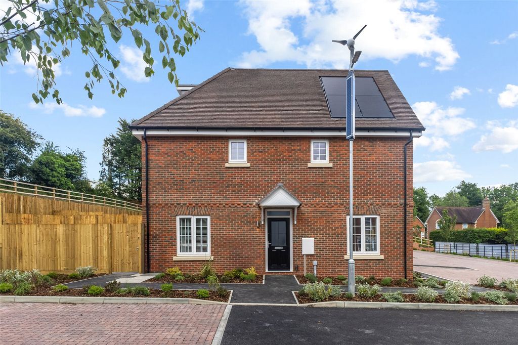 Property photo 3 of 22 Picture No. 02