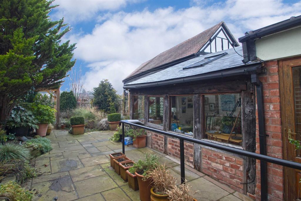 Property photo 2 of 14