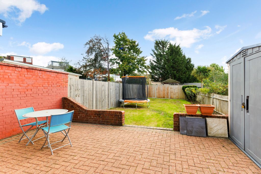 Property photo 1 of 25